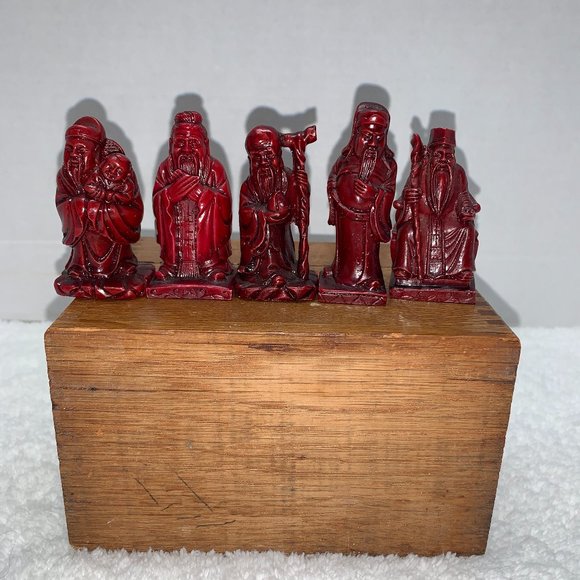 Set of 5 Red Chinese UCGC Resin Figures - Picture 1 of 11